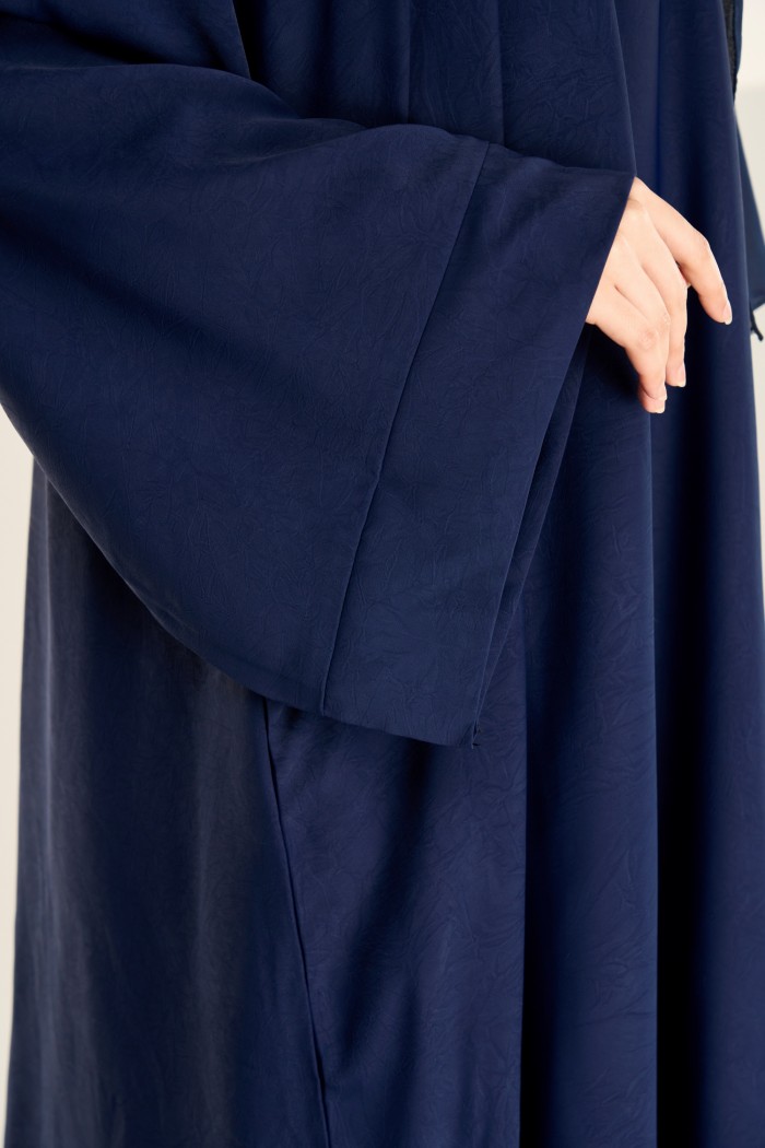 BASEET BASIC IN NAVY BLUE