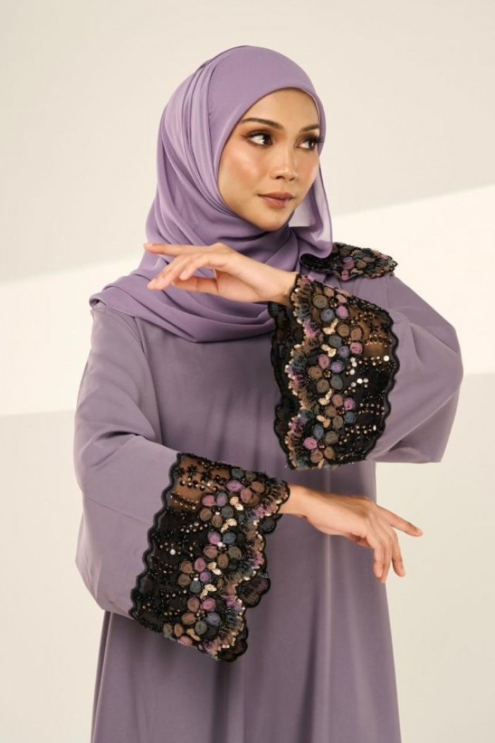 CELESTE IN DUSTY LILAC
